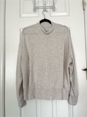 Athleta Women’s Light Gray Relaxed
Tunic Sweatshirt